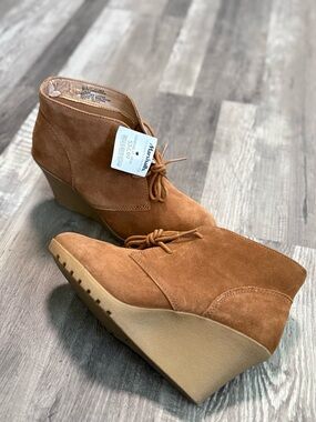 ICON Chestnut Suede Lace-Up Wedge Booties (7 1/2)